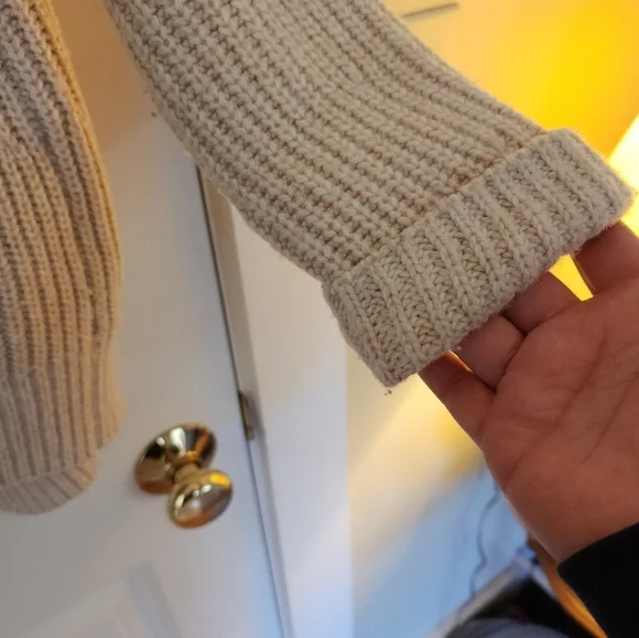 Athleta SierraWool Blend Cream Sweater Soze Medium Hiking Camping Gorpcore Beach - Picture 6 of 10